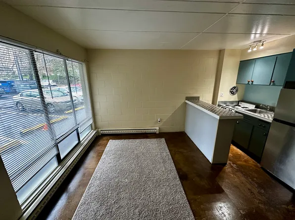 901 SW Saint Clair Ave #104, Portland, OR 97205