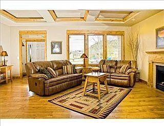 2nd image of 4035 Woodcreek Dr