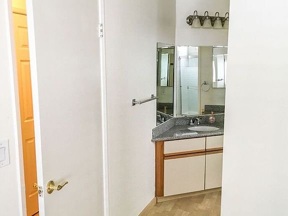 3rd image of 1577 Thornbriar Dr