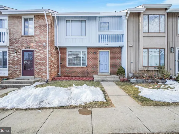 2104 Berger Pl, Herndon, VA 20170