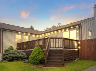 301 Mabel St NW, Comstock Park, MI 49321