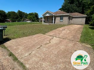 3812 Black Forest Dr, Memphis, TN 38128