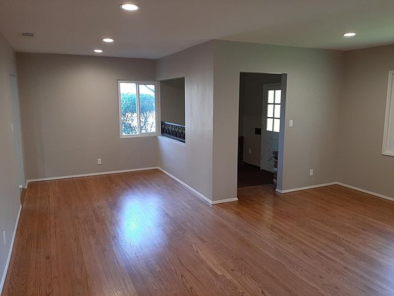 5th image of 9960 Glencrest Cir