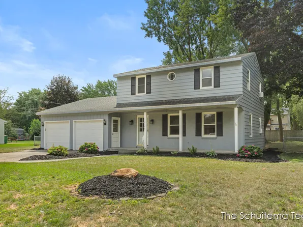 2148 Mulberry Ln, Jenison, MI 49428