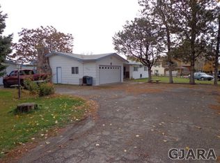 3275 E Rd, Clifton, CO 81520