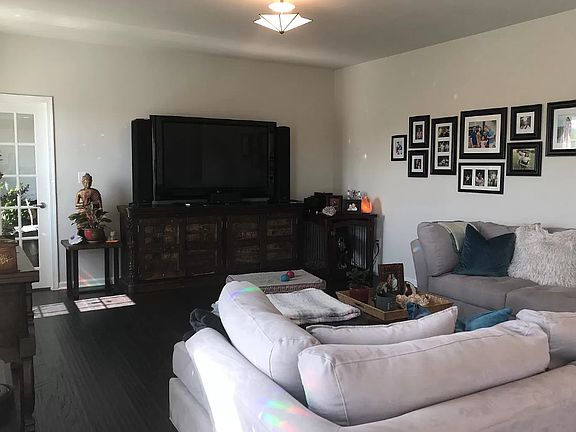 5th image of 7824 Hermitage Dr