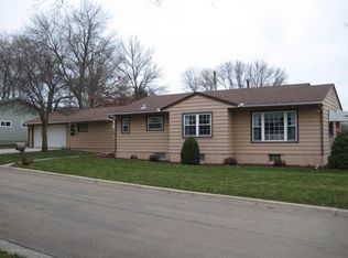 501 Wedgewood Rd, Albert Lea, MN 56007