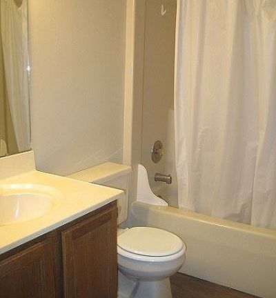 4th image of 741 Hickory Ct