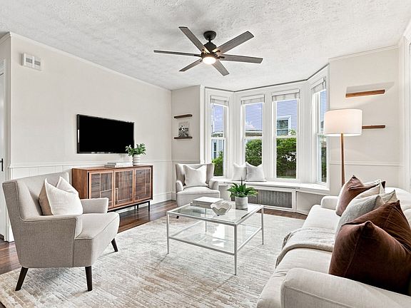 3rd image of 9 Peabody St #9