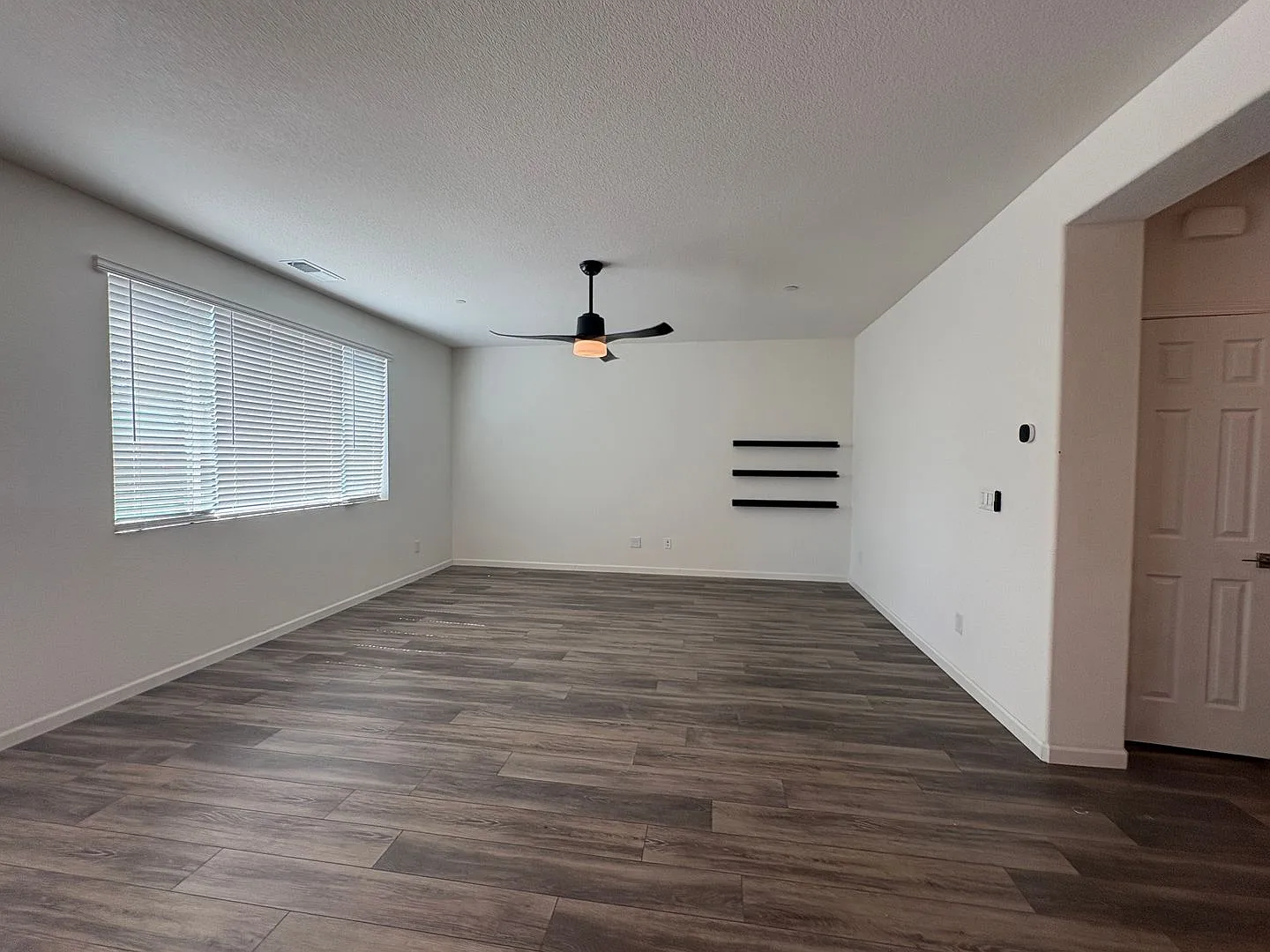 7976 Cobb St - Citrus Heights 95610 — Photo 2