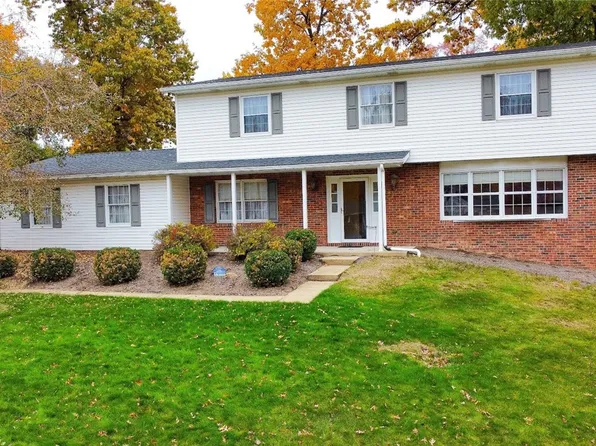206 Thornwood Dr, Butler, PA 16001