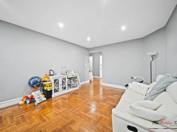 1730 East 18th Street image 6 of 8