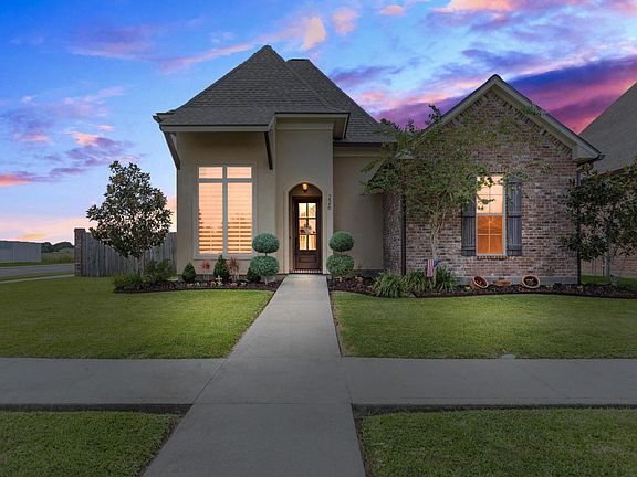 2nd image of 226 Bayou Parc Dr