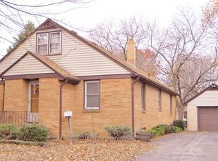 711 13th Ave, Sterling, IL 61081