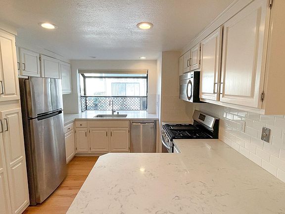 2nd image of 4 Natividad Ln