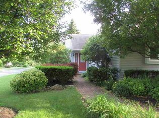 24 Rusfield Dr, Glenmont, NY 12077