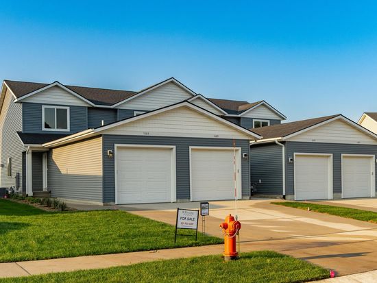 1089 Century Village Ln NE, Rochester, MN 55906