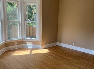 951 Bradley St, Saint Paul, MN 55130