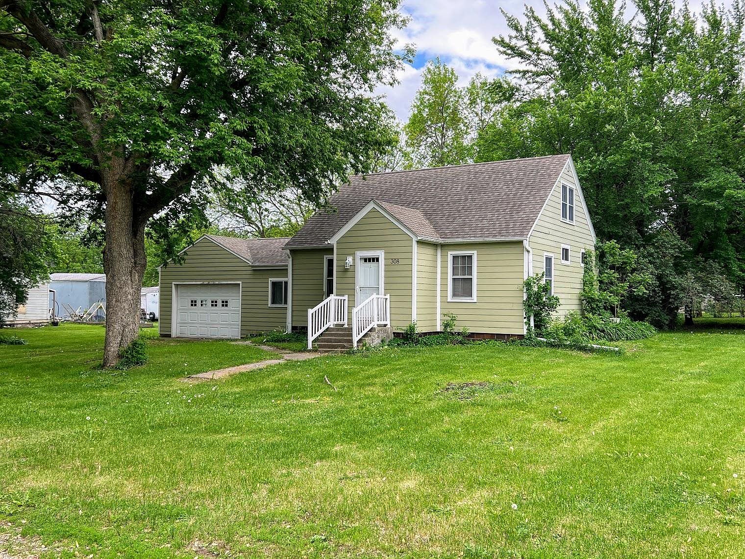 308 1st St NW, Fostoria, IA 51340 Zillow