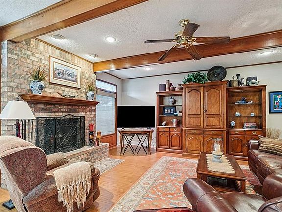 3rd image of 5409 David Dr