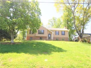 2264 Stoney Ford Dr NE, Marietta, GA 30066