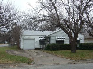 5001 Gilbert Dr, Fort Worth, TX 76116