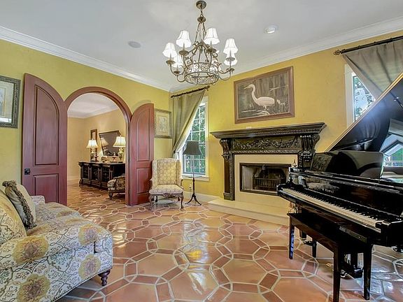 5th image of 1606 Culbreath Isles Dr