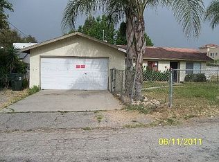 2142 Pepper St, Highland, CA 92346