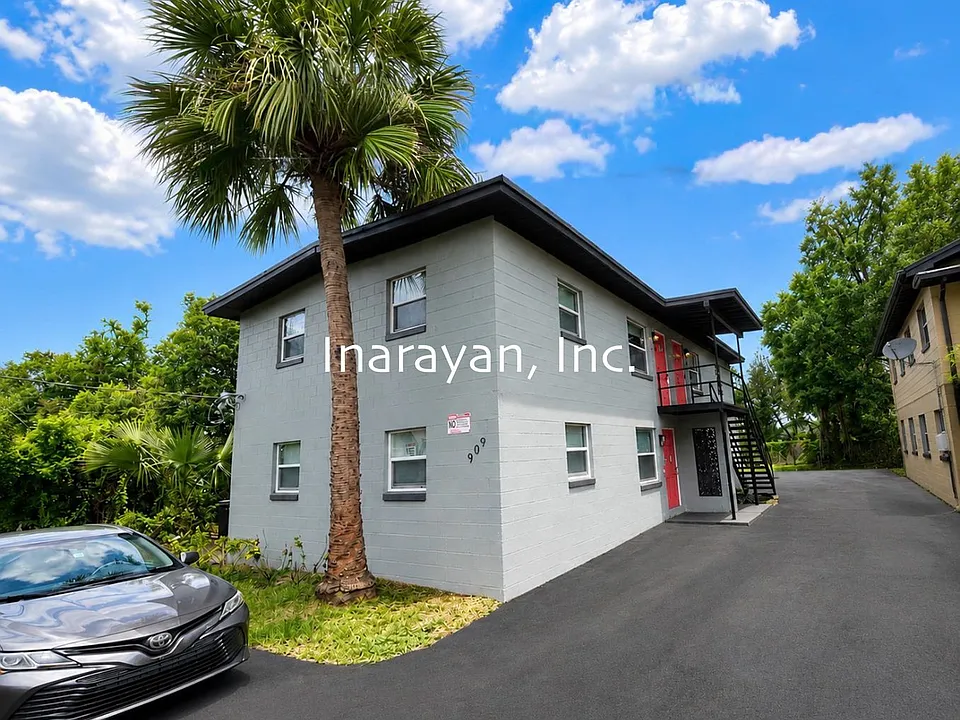 909 W Livingston St