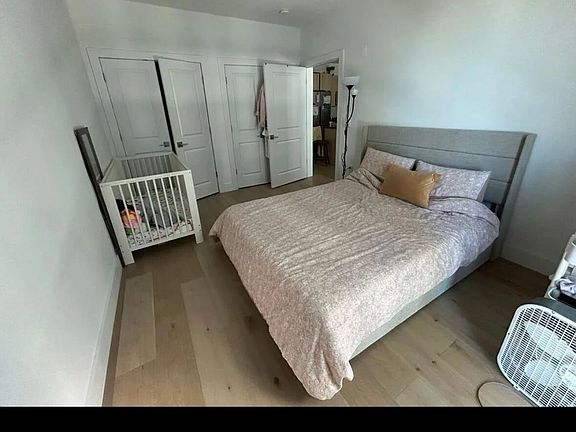 4th image of 348 Baldwin Ave #404