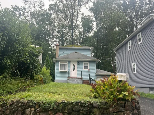 102 E Shore Rd, Denville, NJ 07834