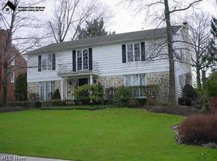 21112 W Byron Rd, Beachwood, OH 44122