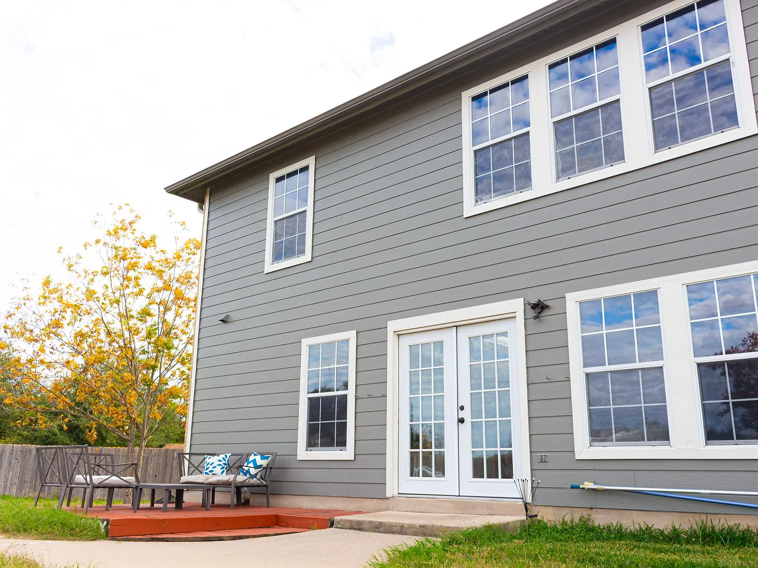 204 Les Cv — Photo 3