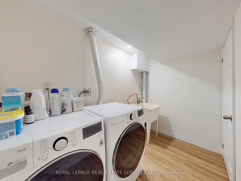 65 Morwick Dr — Photo 31