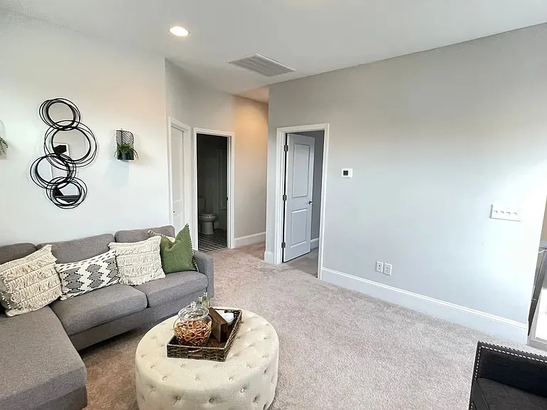 10215 Rainier Trail Dr NW — Photo 6