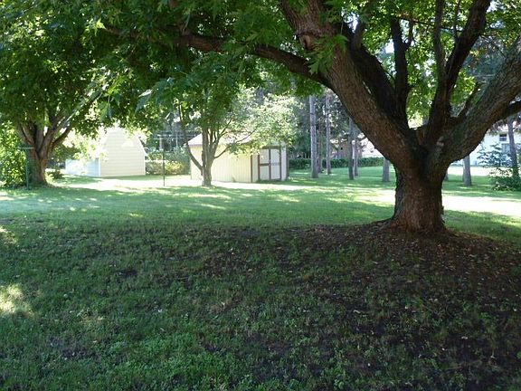 5th image of 4216 Plaza Ln
