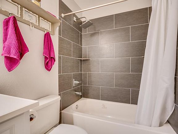 2nd image of 4201 N 20th St Unit 210