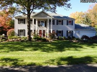 1848 Holdens Arbor Cir, Westlake, OH 44145