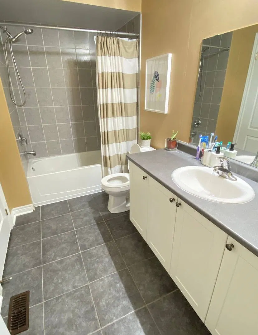 1 bed, $1,000 — Photo 2