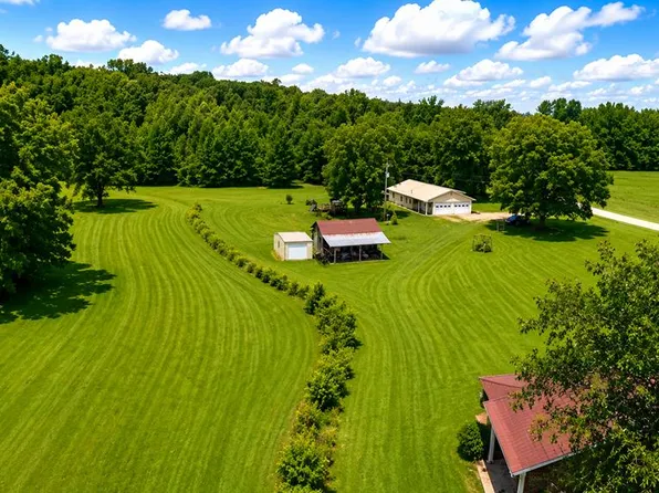 439 County Road 300, Calhoun City, MS 38916