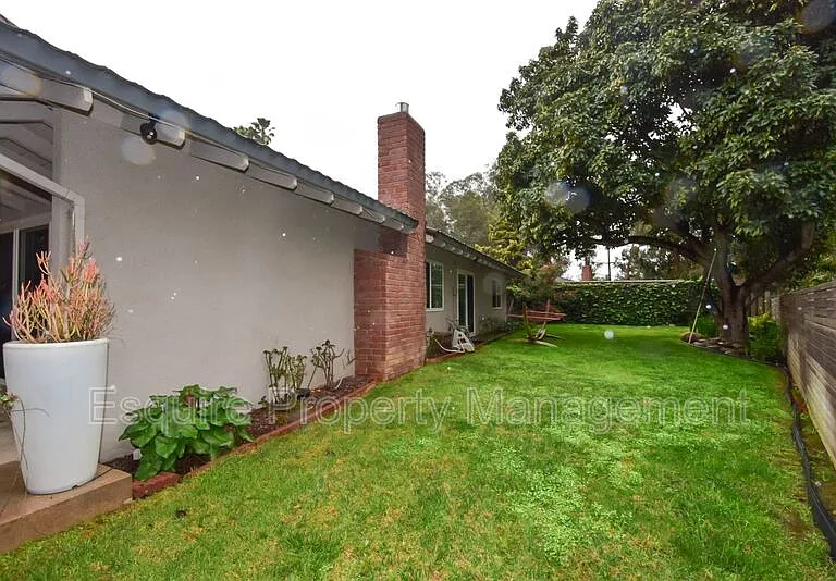 4355 Whittier Ct — Photo 21