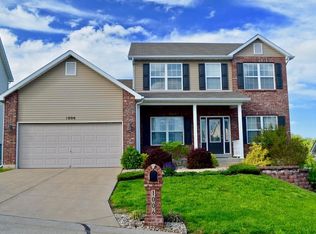 1006 Shadow Pine Dr, Fenton, MO 63026