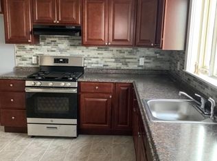 651 S Main St APT 1, Fall River, MA 02721