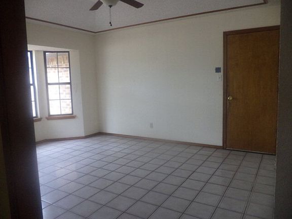 2nd image of 824 Meadow Wood Dr