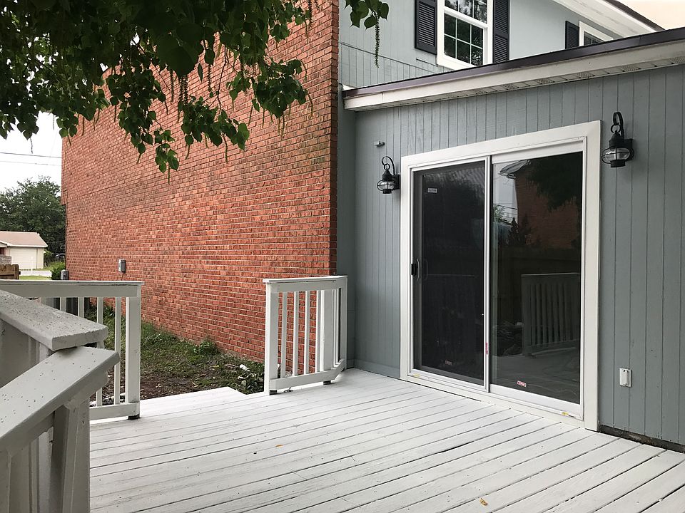 2nd image of 6437 Tippin Ave
