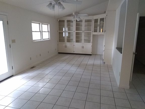 3rd image of 2101 Lake St