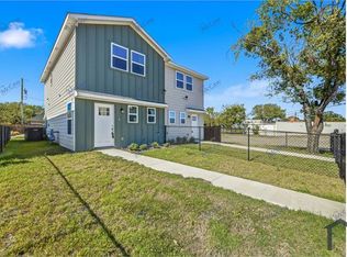 854 Sims Legacy Ln, Fort Worth, TX 76104