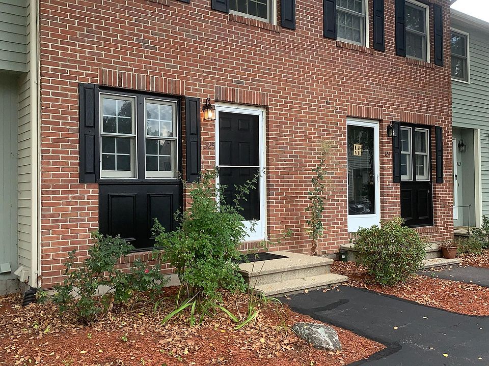 1st image of 325 Fox Hollow Dr #325