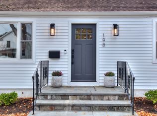 198 Blaine St, Fairfield, CT 06824