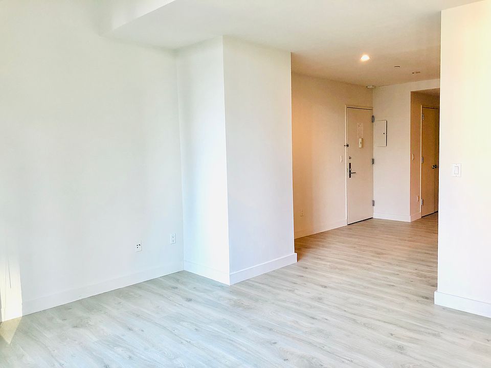 1st image of 229 W 60th St APT 3N